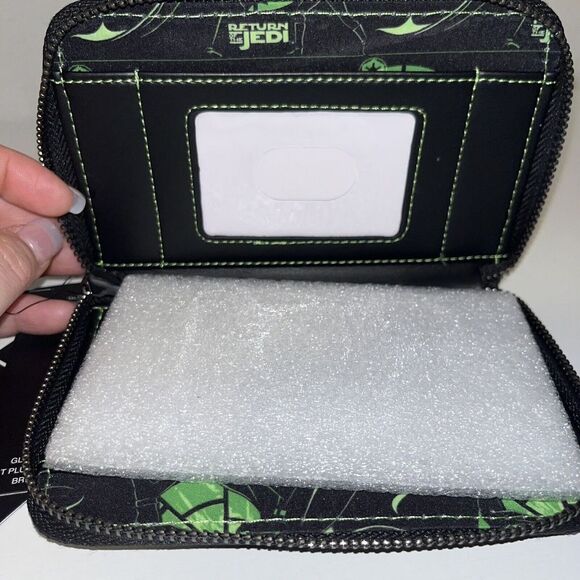 NWT Loungefly Star Wars Luke Skywalker Return Of The Jedi Wallet - Picture 11 of 12